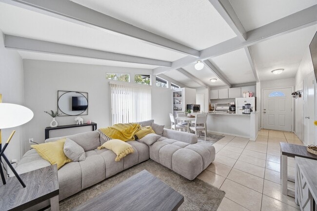 Building Photo - 4102 Sherwood Ln