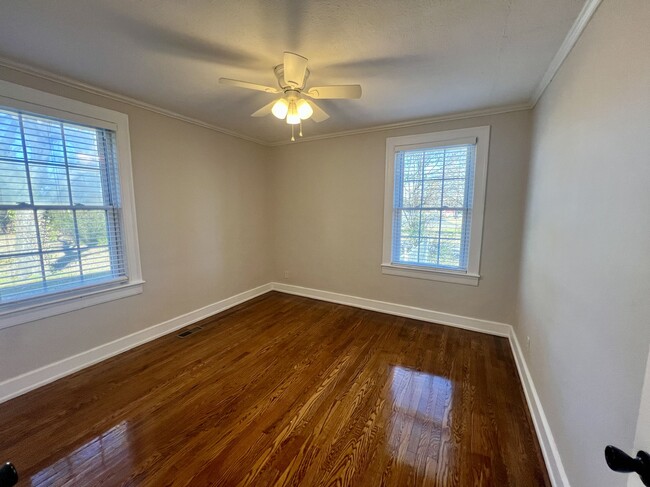 Building Photo - 1711 Greenland Dr