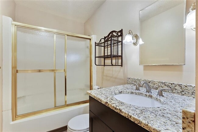 Building Photo - 2949 Torreya Way SE