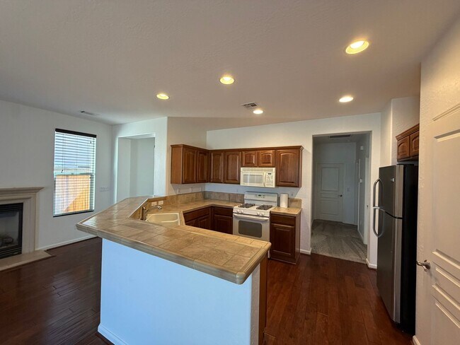 Building Photo - 55+ Del Webb home in Somersett