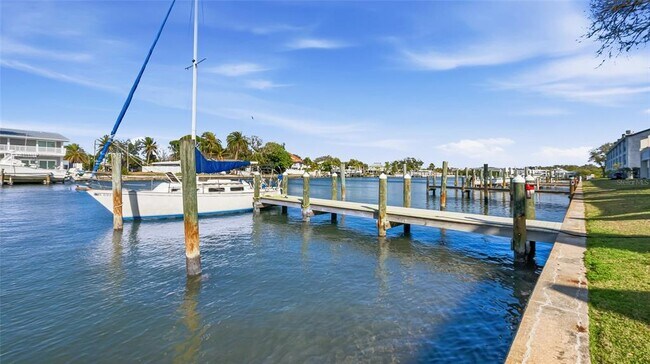 Building Photo - 318 Windrush Blvd