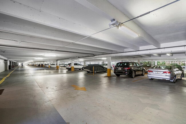 Building Photo - 2121 N Ocean Blvd