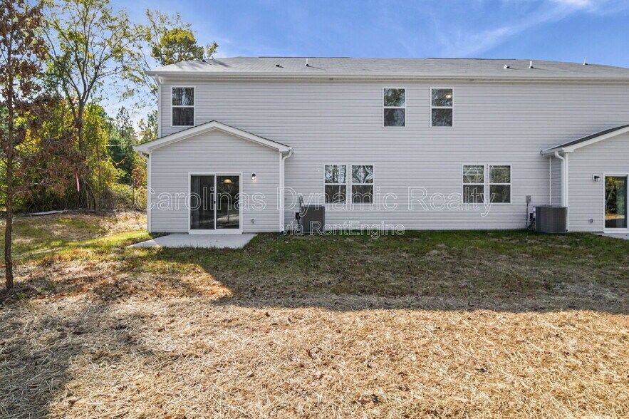 Building Photo - 3200 Polk and White Rd