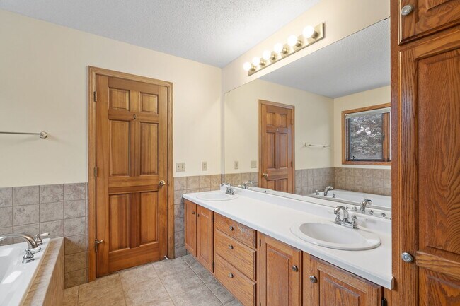 Building Photo - 9173 Princeton Rd