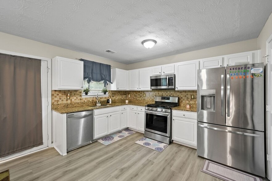 Building Photo - 30 Zebulon Pl