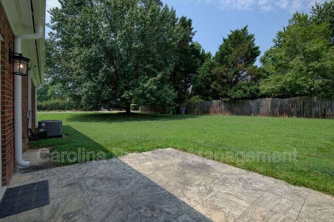 Building Photo - 5132 Rea Rd