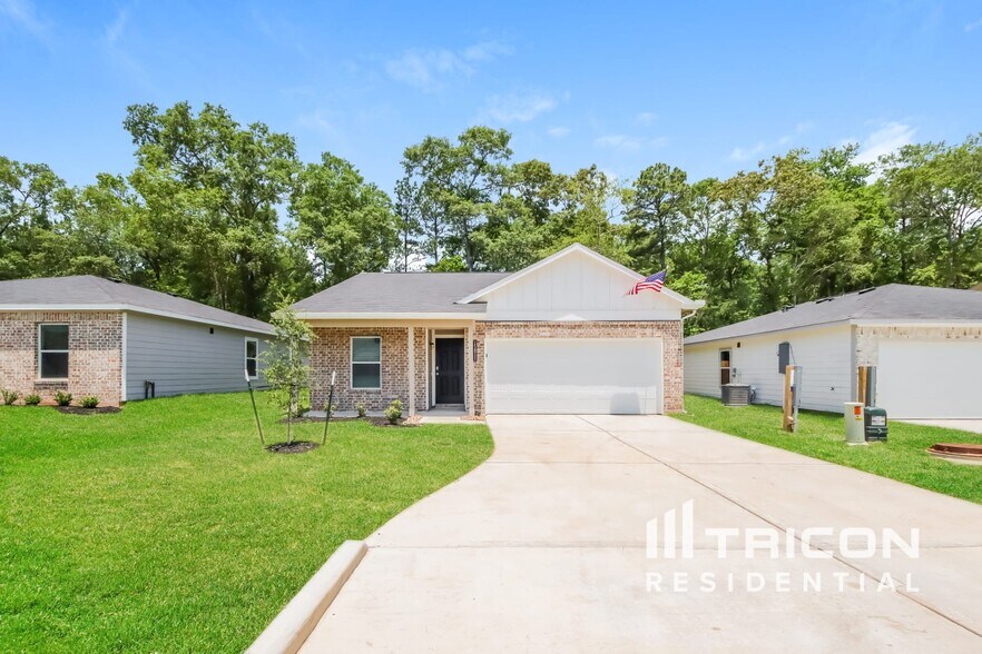Primary Photo - 15811 Del Norte Dr