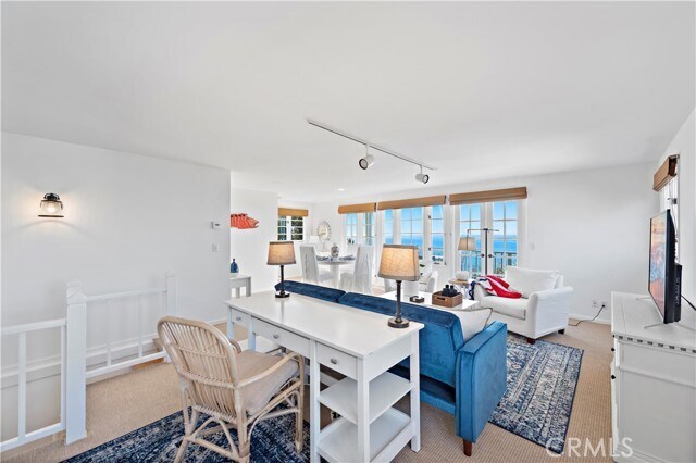 Building Photo - 2173 Crestview Dr