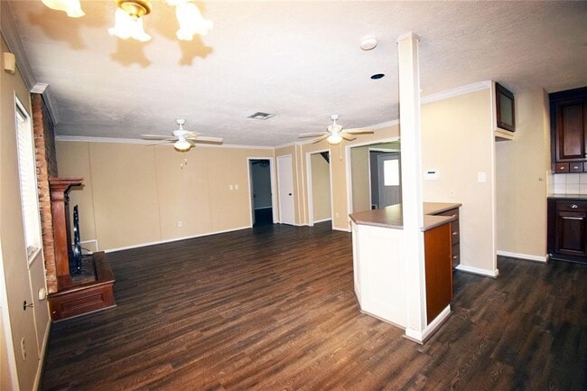 Building Photo - 1806 Cedarwood Ct