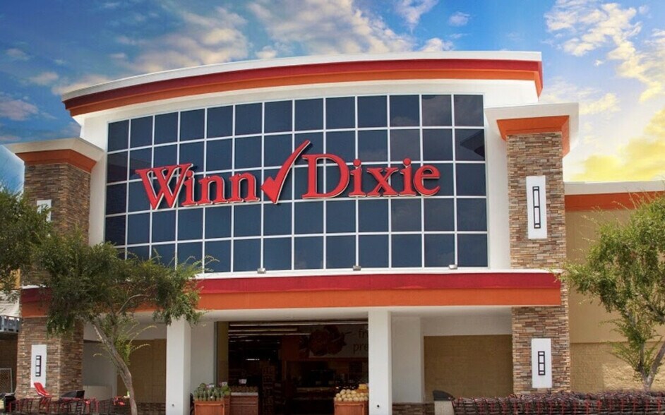 Building Photo - 1401 SE 15th St