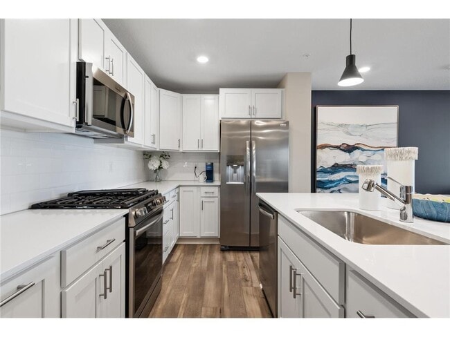 Building Photo - 5289 Long Pointe Pass