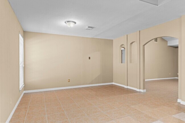 Building Photo - 4114 Connorvale Rd