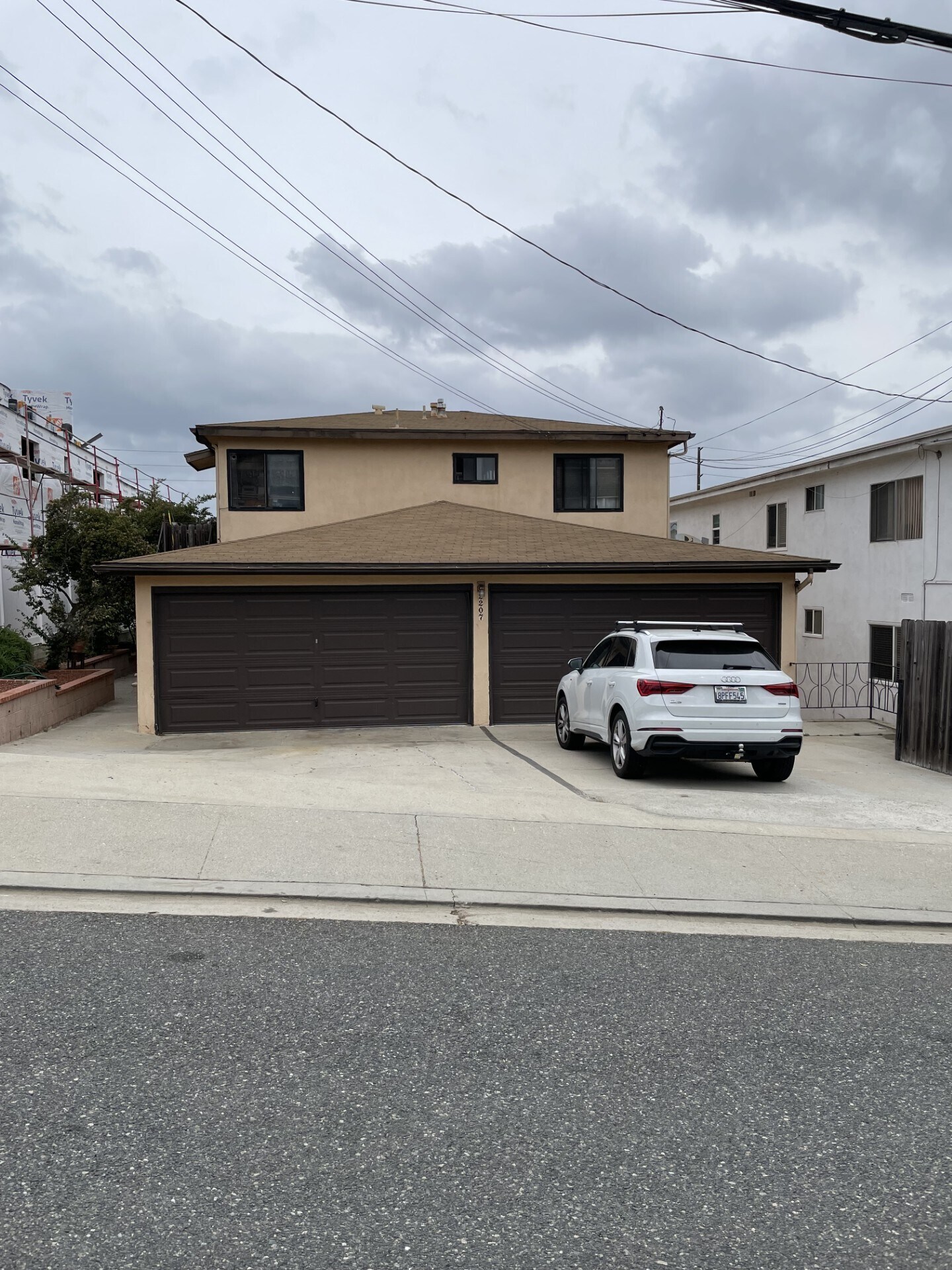 Building Photo - 2207 Carnegie Ln