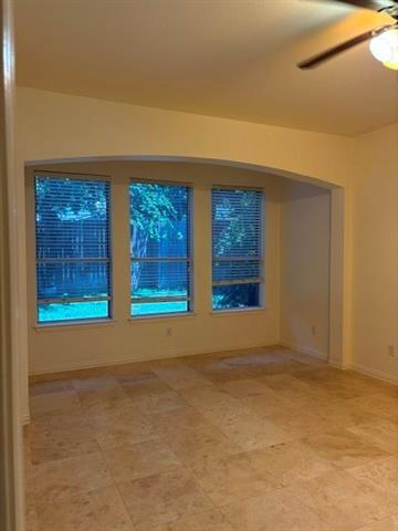 Building Photo - 508 Briar Oaks Dr
