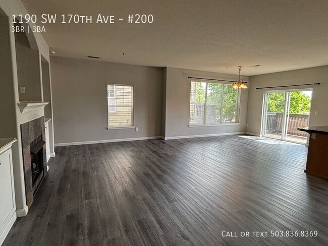 Building Photo - 1190 SW 170th Ave