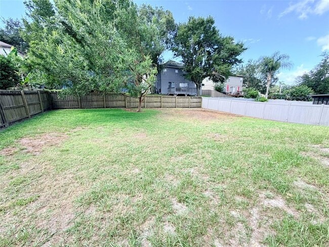 Building Photo - 602 Sun Bluff Ln