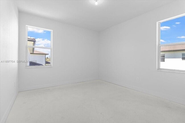 Building Photo - 12237 Green Oak Dr