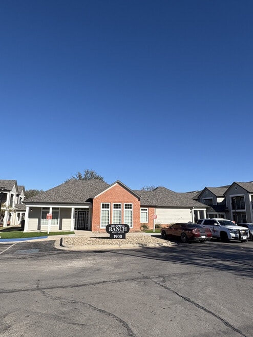 Building Photo - Big Spring Ranch I