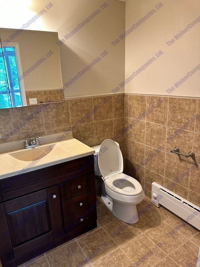 Building Photo - 4-Bedroom 3-Bath Home Available This August