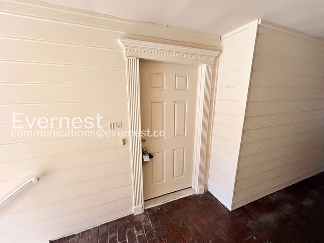 Building Photo - 2-Bed/2-Bath Home/Available Now!