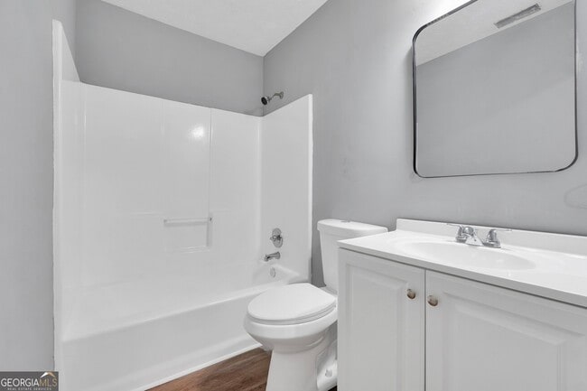 Building Photo - 9202 Fairway Ct