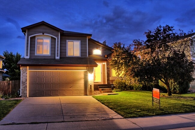 Building Photo - 4 bed 3.5 bath open & bright Bradbury Ranc...