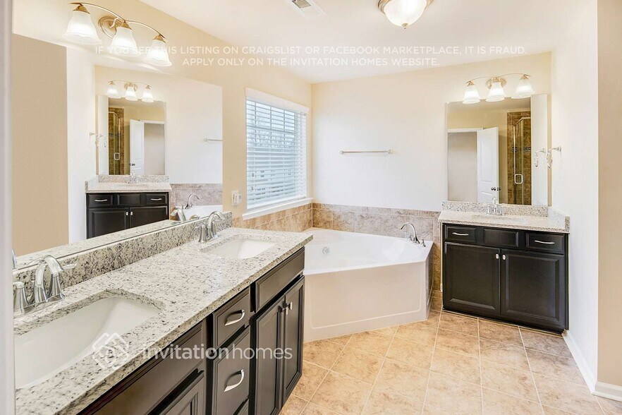 Building Photo - 17428 Austins Creek Dr