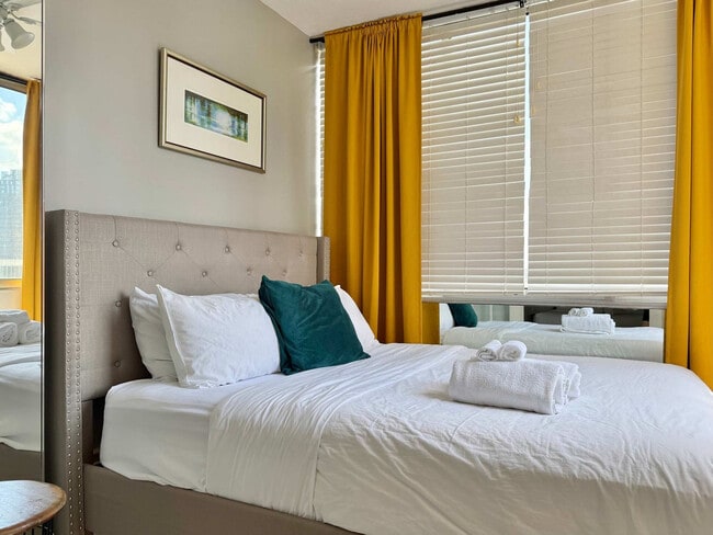 Building Photo - 215 Piedmont Ave NE