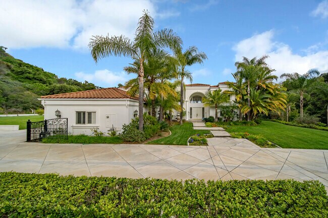 Primary Photo - 1160 N Easley Canyon Rd