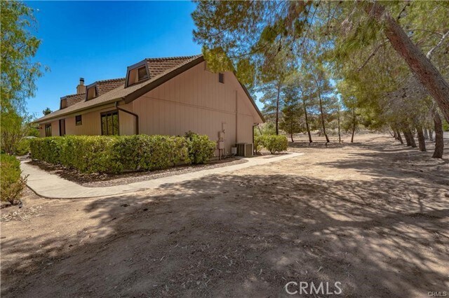 Building Photo - 34155 Castlehaven Rd