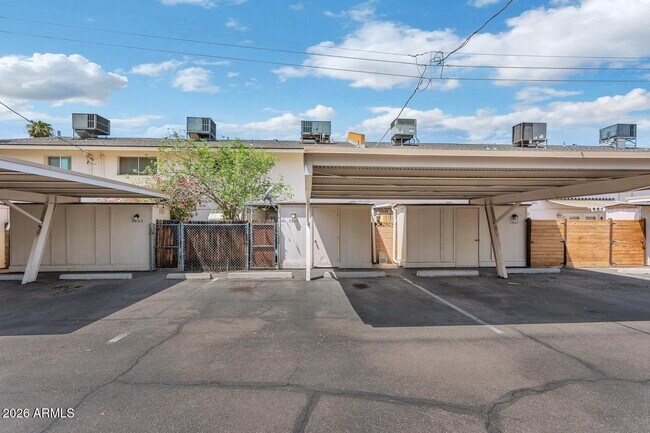 Building Photo - 5805 N Granite Reef Rd
