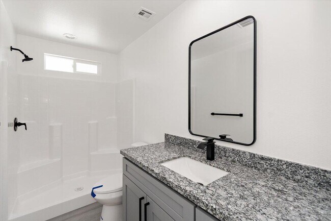 Building Photo - 66091 Cahuilla Ave