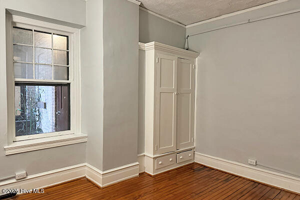 Building Photo - 420 Market St