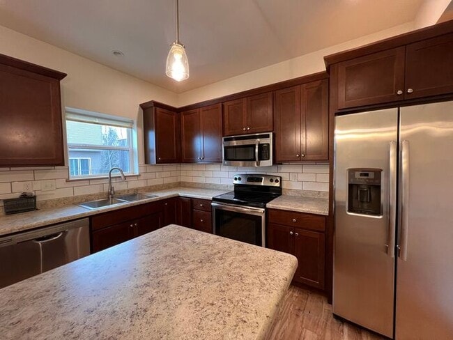 Building Photo - $2,000 | 3 Bedroom, 2.5 Bathroom Town Home | Pet Friendly* | Available for August 1st, 2026 Move ...