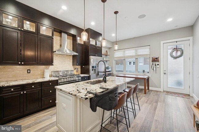 Building Photo - 1942 Tasker St