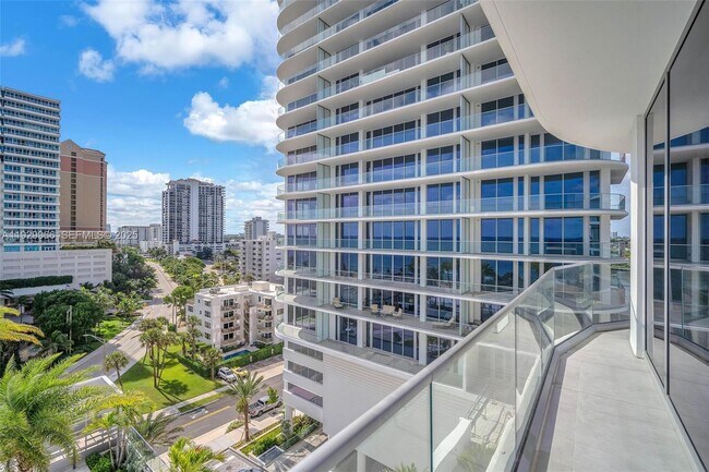 Building Photo - 151 N Seabreeze Blvd