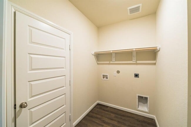 Building Photo - 18206 Alora Springs Trace