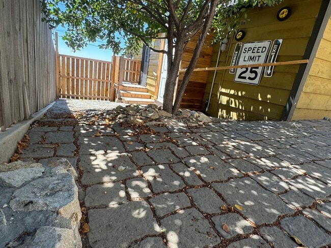 Building Photo - 24998 Ocean View Dr