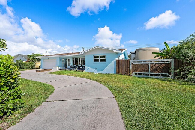 Building Photo - 409 Lighthouse Dr