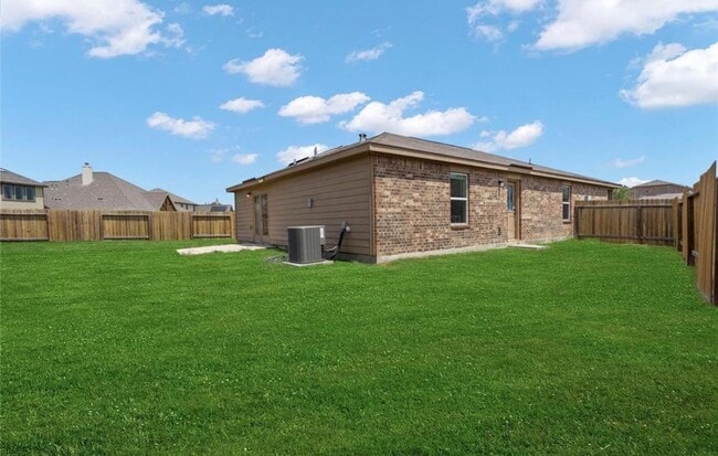 Building Photo - 12221 Seacrest Ln