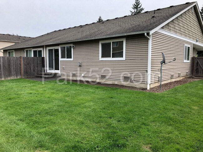 Building Photo - 3-Bedroom Duplex Home - Gated Community - South Hill