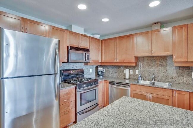 Building Photo - 1240 India St