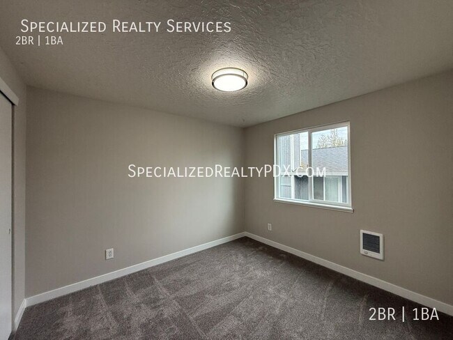 Building Photo - 5117 SW 62nd Ave
