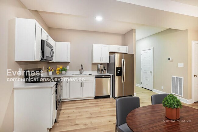 Building Photo - 3385 Polly Dr