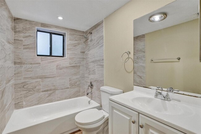 Building Photo - 8540 SW 133rd Avenue Rd