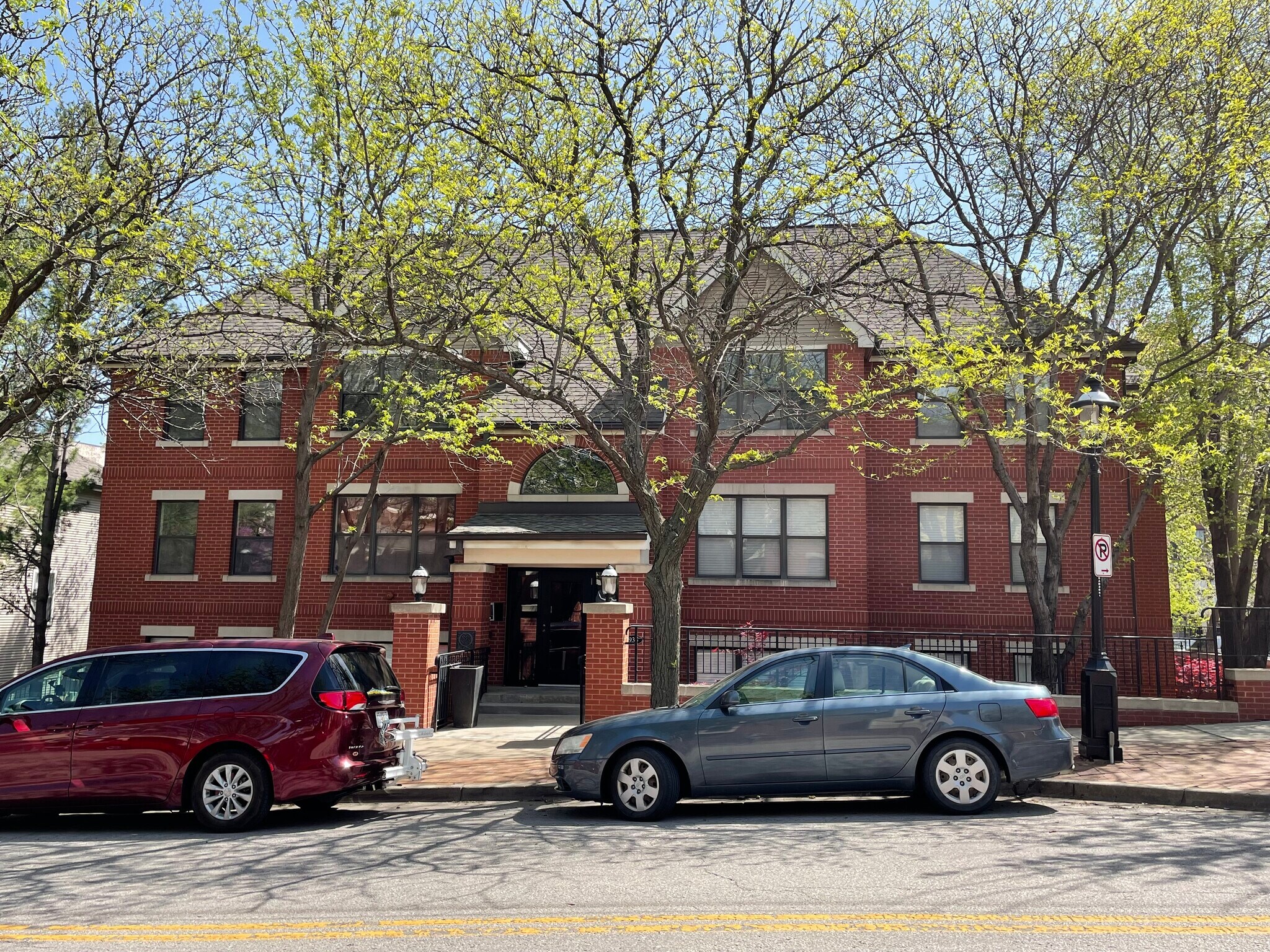 Building Photo - 935 Washington St