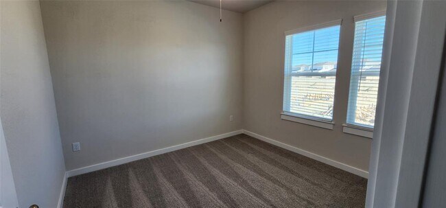 Building Photo - 2200 Delano Dr