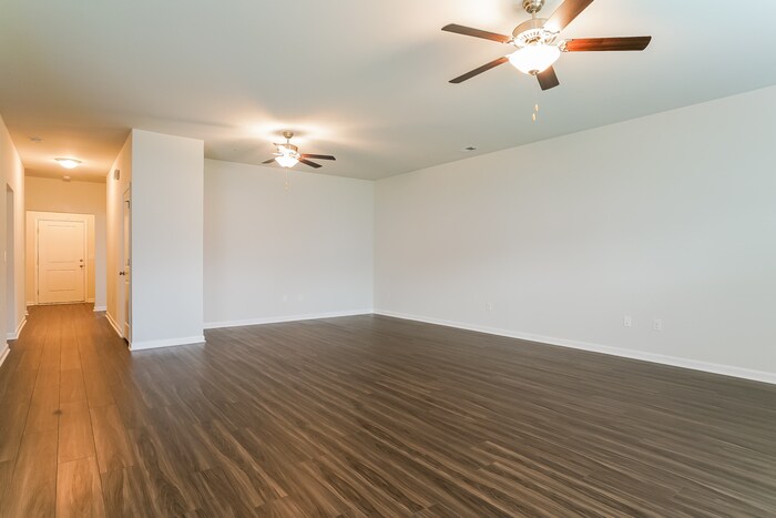 Building Photo - 331 Augustine Dr