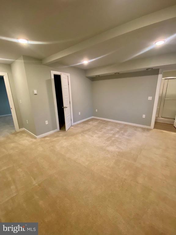 Building Photo - 112 England Run Ln