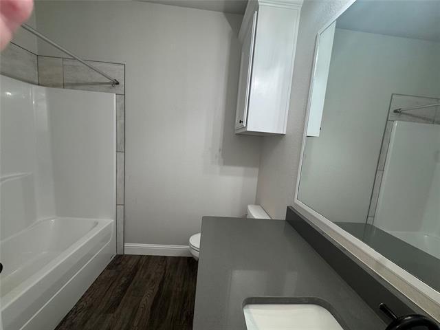 Building Photo - 135 Carriage Hills Pkwy